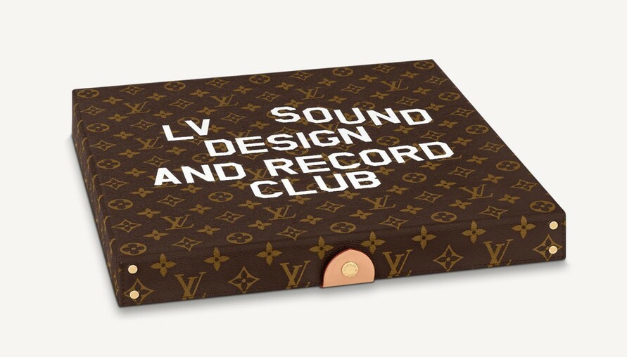 只有 LV 能超越 LV！Louis Vuitton 推出要價 $2,090 美元精美牛皮「Pizza 盒」！？誰真的拿來裝披薩才是真土豪