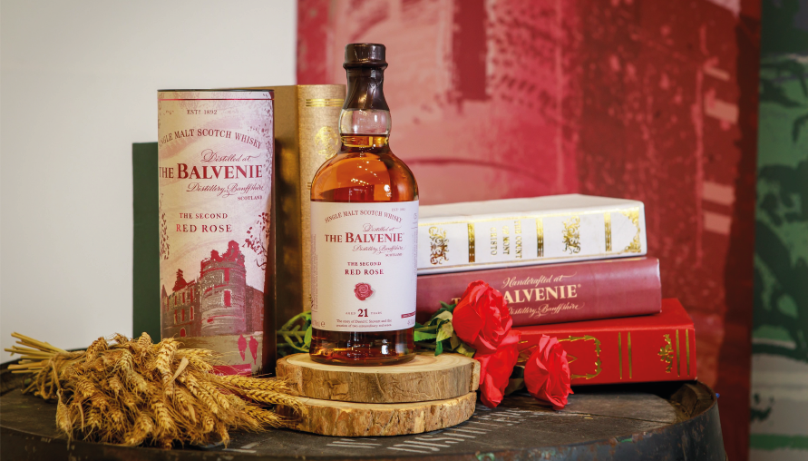 當酒精成為生活中的浪漫雅致，蘇格蘭百年精品威士忌品牌－THE BALVENIE百富單一麥芽威士忌新篇章，浪漫風情與時代情懷台灣限量發售
