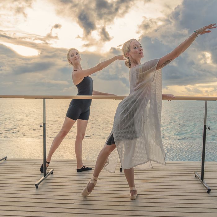 馬爾地夫法雷斯安凡尼度假酒店再次推出芭蕾靜修班，讓您在天堂島上舞動靈魂